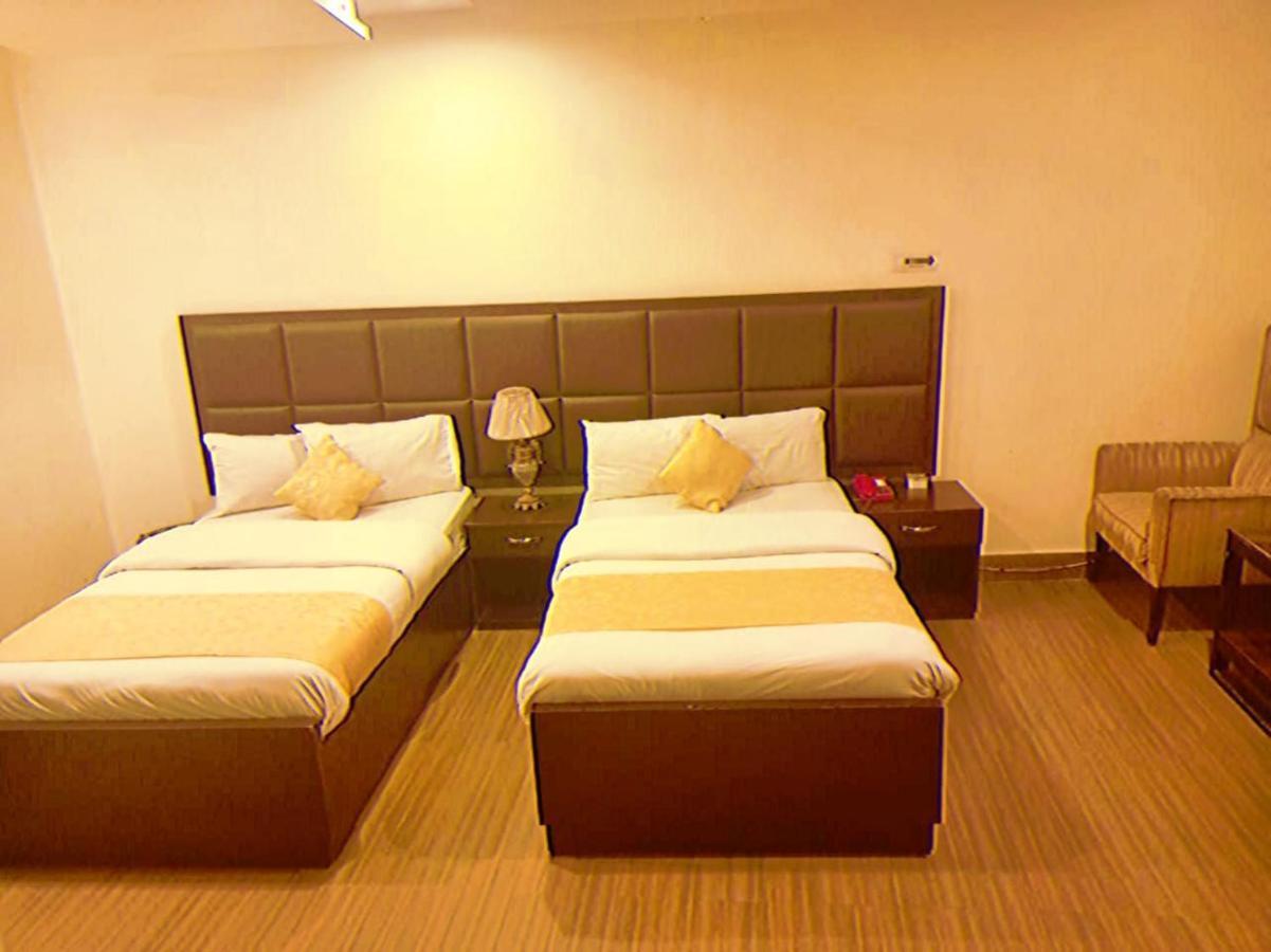 Hotel S.R. Lounge Multán Kültér fotó