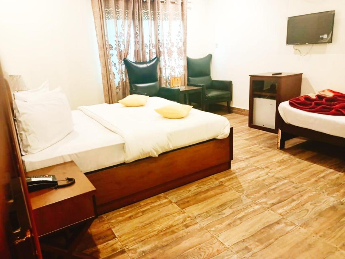 Hotel S.R. Lounge Multán Kültér fotó