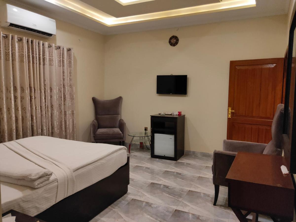 Hotel S.R. Lounge Multán Kültér fotó