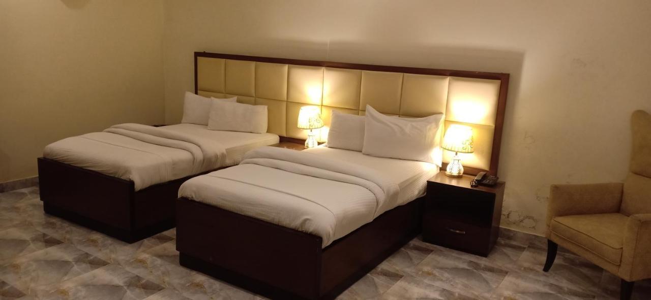 Hotel S.R. Lounge Multán Kültér fotó