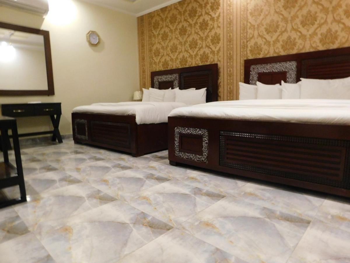 Hotel S.R. Lounge Multán Kültér fotó