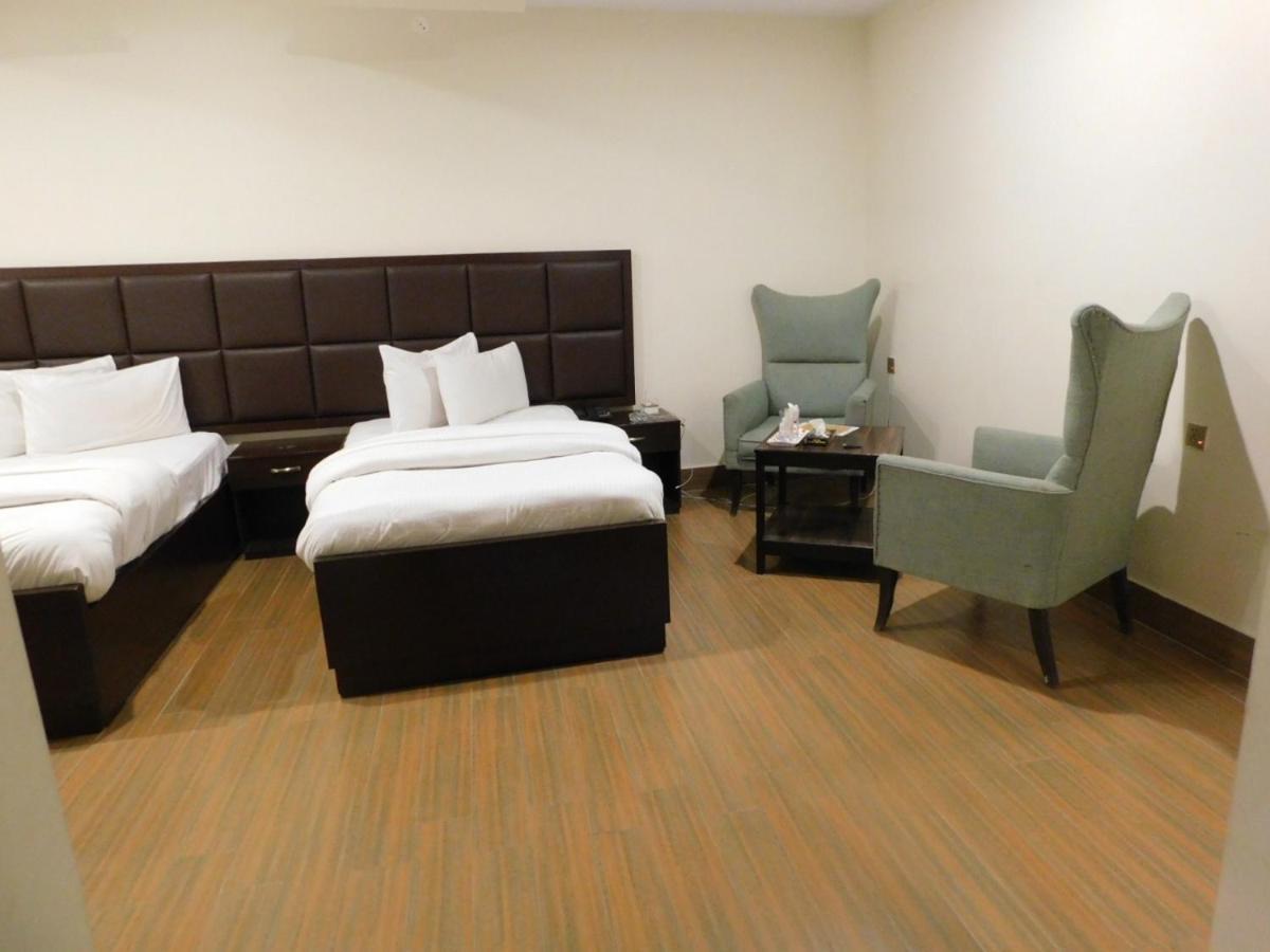 Hotel S.R. Lounge Multán Kültér fotó